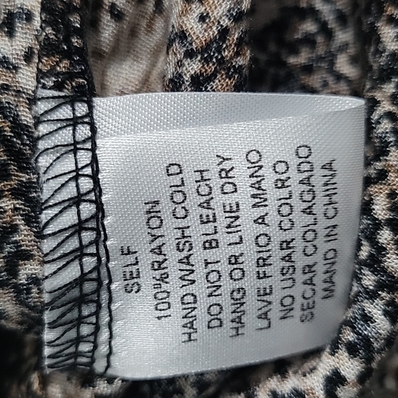 Kye Mi Snakeskin Print Romper NWT - Picture 12 of 12